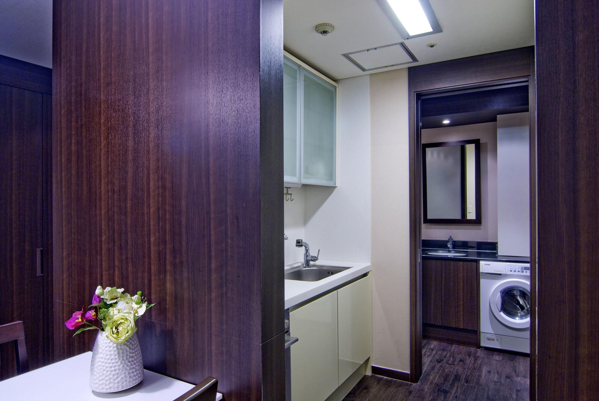 Vabien Suite 2 Serviced Residence Seul Esterno foto